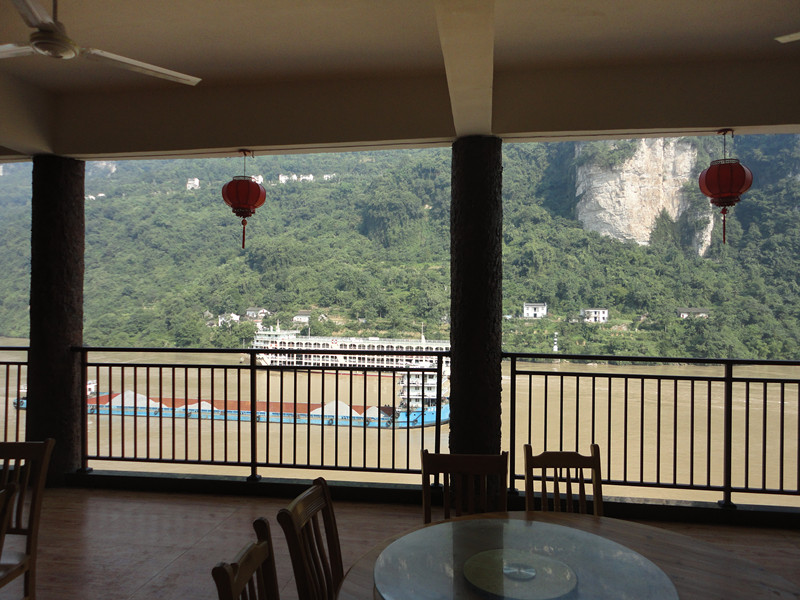 ������ʩ